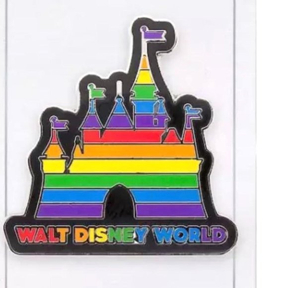 Walt Disney World Rainbow Fantasyland Castle Pin - Picture 5 of 5